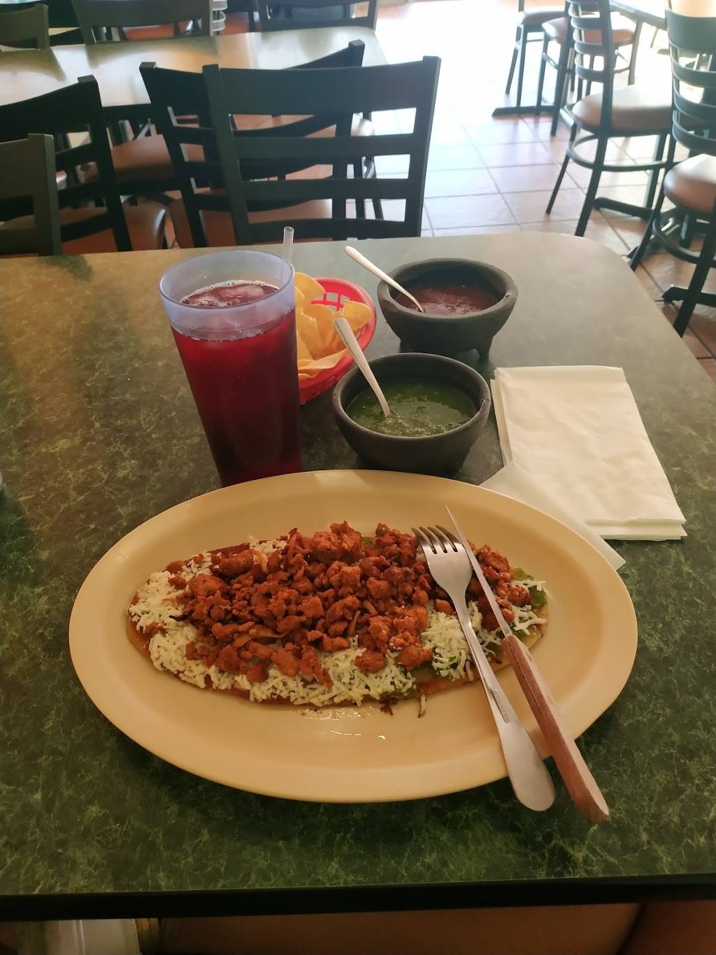 El Nopalito | restaurant | 2831 N 24th St, Phoenix, AZ 85008, USA | 6025222043 OR +1 602-522-2043