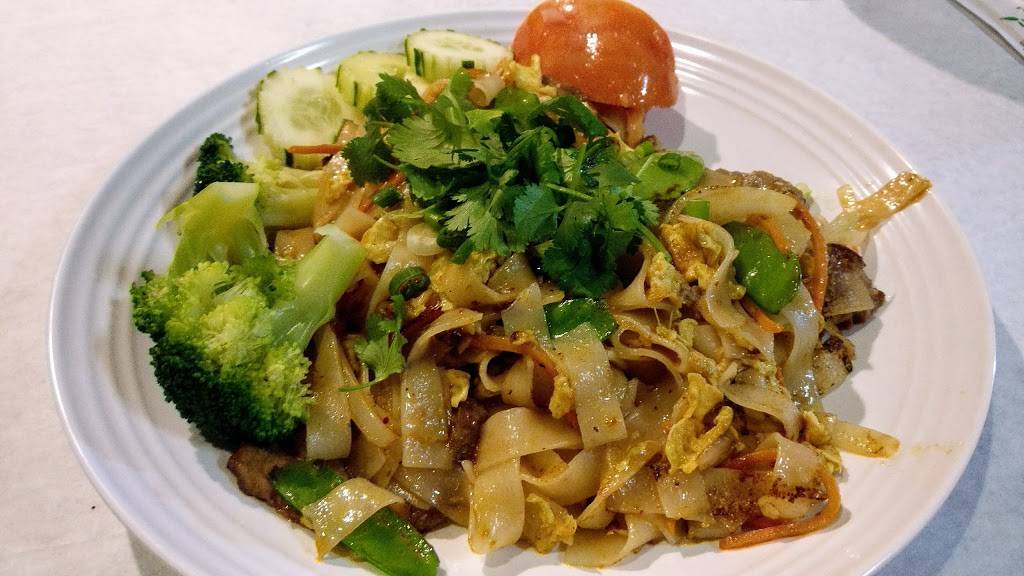 The Noodle Bowl | restaurant | 7054 Hodgson Memorial Dr, Savannah, GA 31406, USA | 9126921394 OR +1 912-692-1394