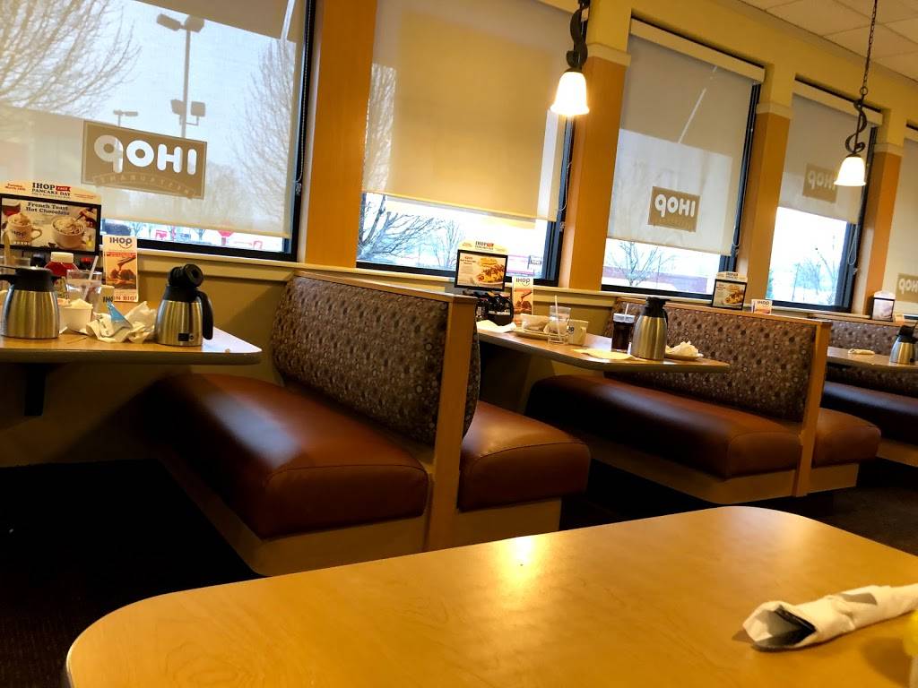 IHOP | bakery | 355 S Illinois Ave, Oak Ridge, TN 37830, USA | 8652205450 OR +1 865-220-5450