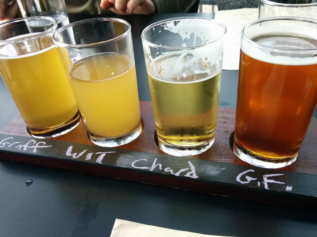 Ghostfish Brewing Company | restaurant | 2942 1st Ave S, Seattle, WA 98134, USA | 2063973898 OR +1 206-397-3898