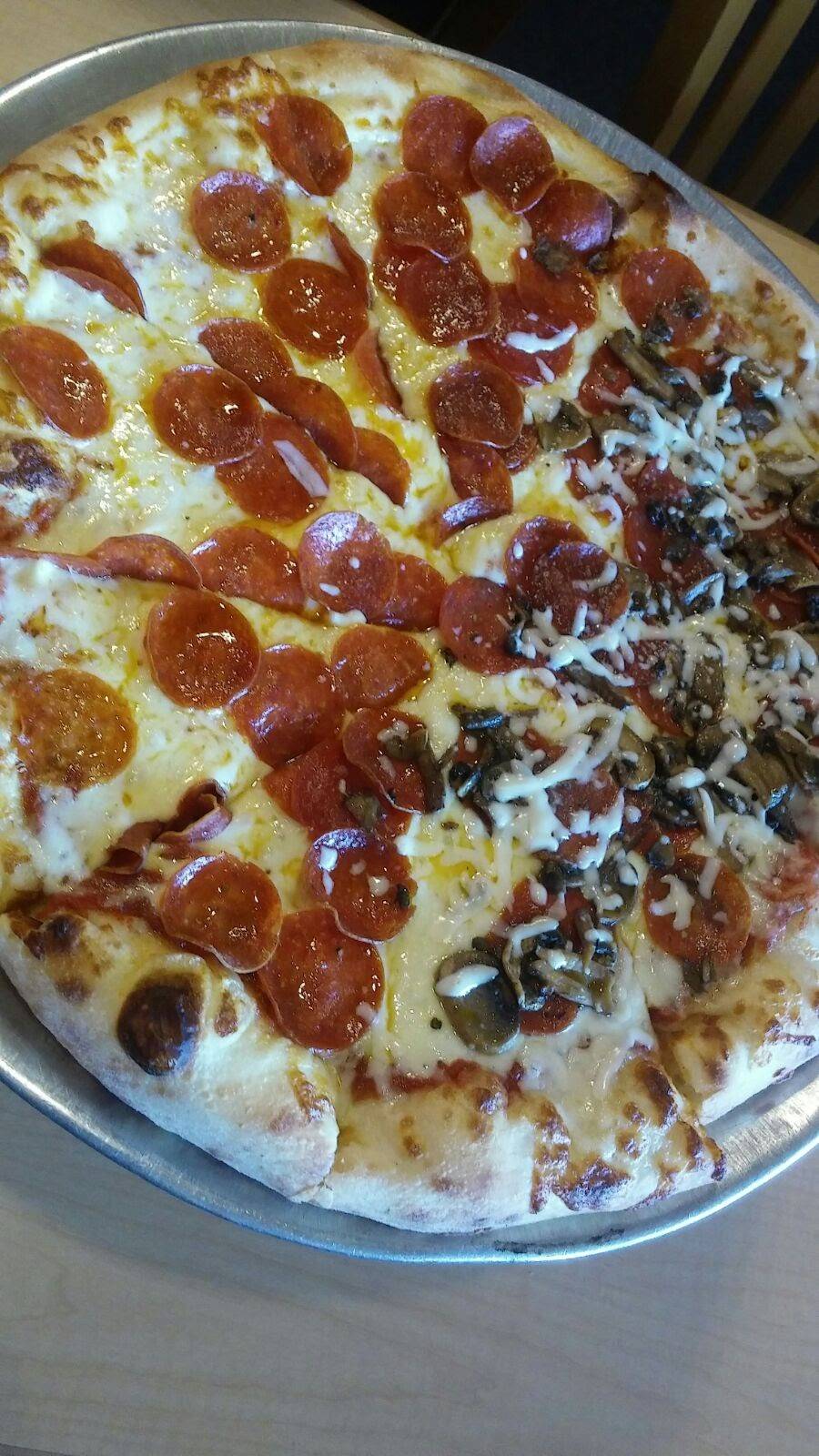 Zitos Pizza | restaurant | 1716 W Chapman Ave, Orange, CA 92868, USA | 7149391111 OR +1 714-939-1111