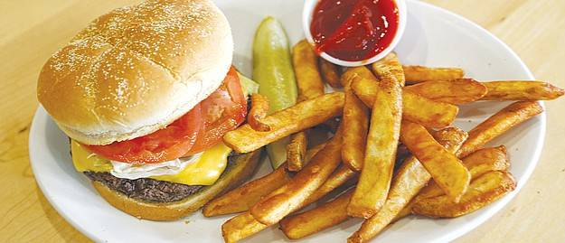 Golden Rye Grille | restaurant | 10745 Main St, New Middletown, OH 44442, USA | 3305429925 OR +1 330-542-9925