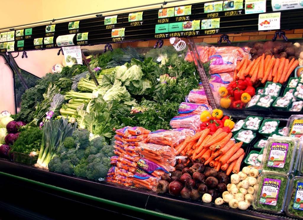 Jandis Natural Market and Organic Cafe | restaurant | 3000 Long Beach Rd, Oceanside, NY 11572, USA | 5165365535 OR +1 516-536-5535