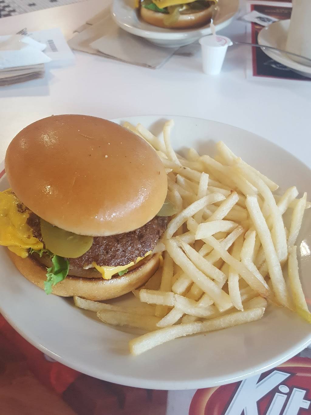 Steak n Shake | restaurant | 20091 South La Grange Road, Frankfort, IL 60423, USA | 8158069564 OR +1 815-806-9564