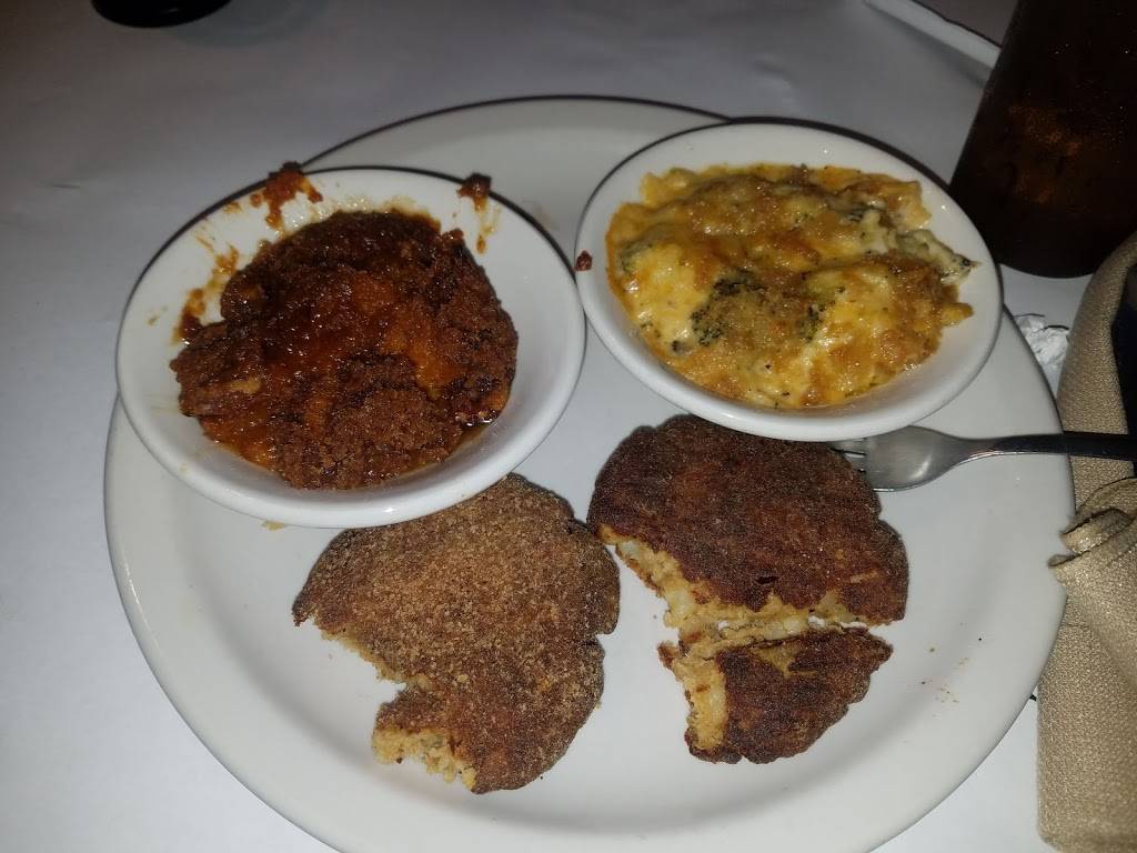 Dasha Barbours Southern Bistro | restaurant | 2217 Steier Ln, Louisville, KY 40218, USA | 5028822081 OR +1 502-882-2081