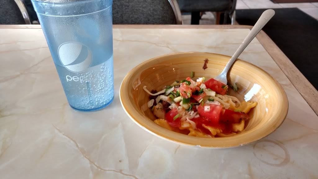 Family Buffet | restaurant | 521 Dundee Ave, East Dundee, IL 60118, USA | 8478366887 OR +1 847-836-6887