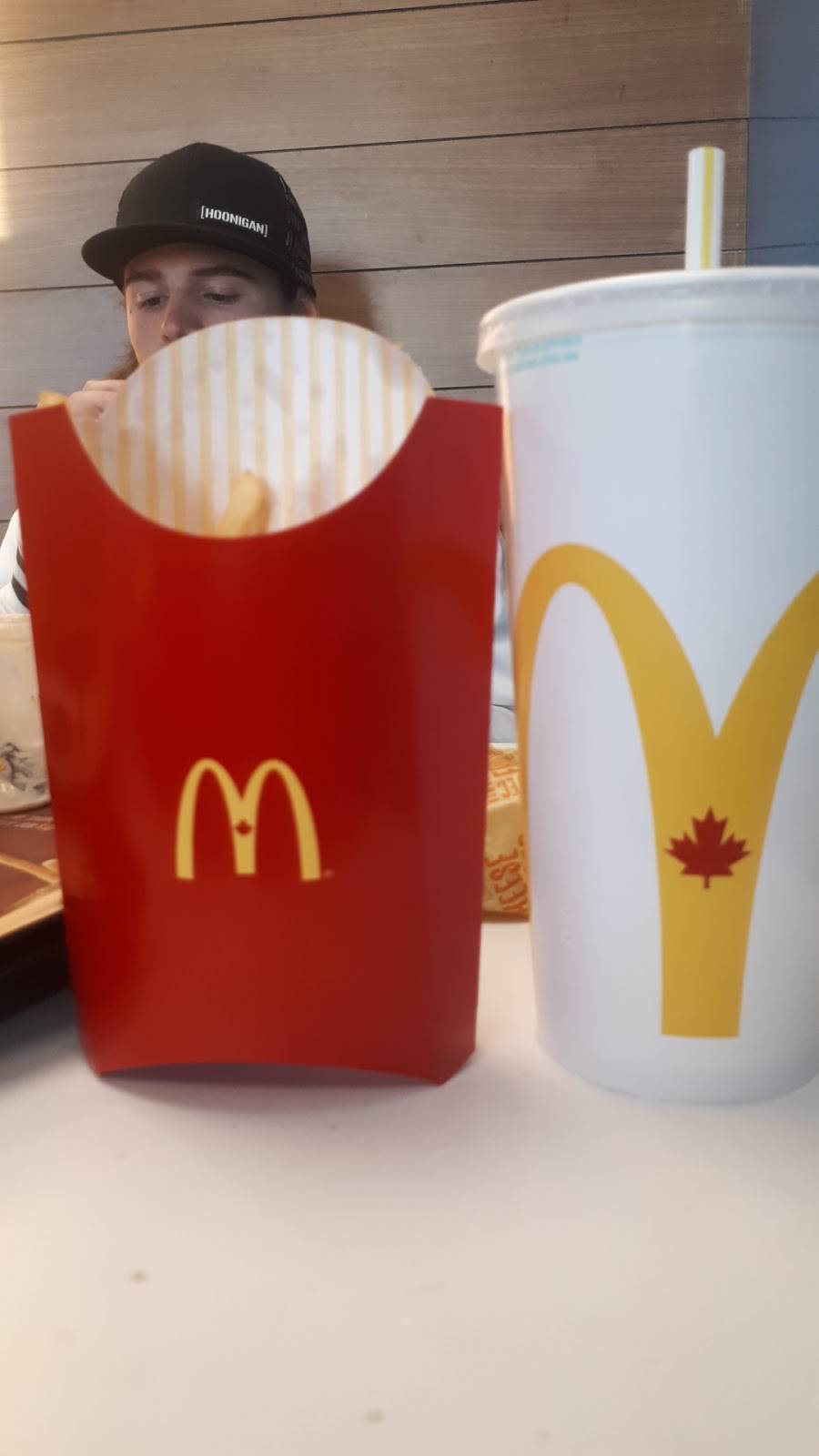 McDonalds | cafe | 269 Caradoc St S, Strathroy, ON N7G 2P3, Canada | 5192453821 OR +1 519-245-3821