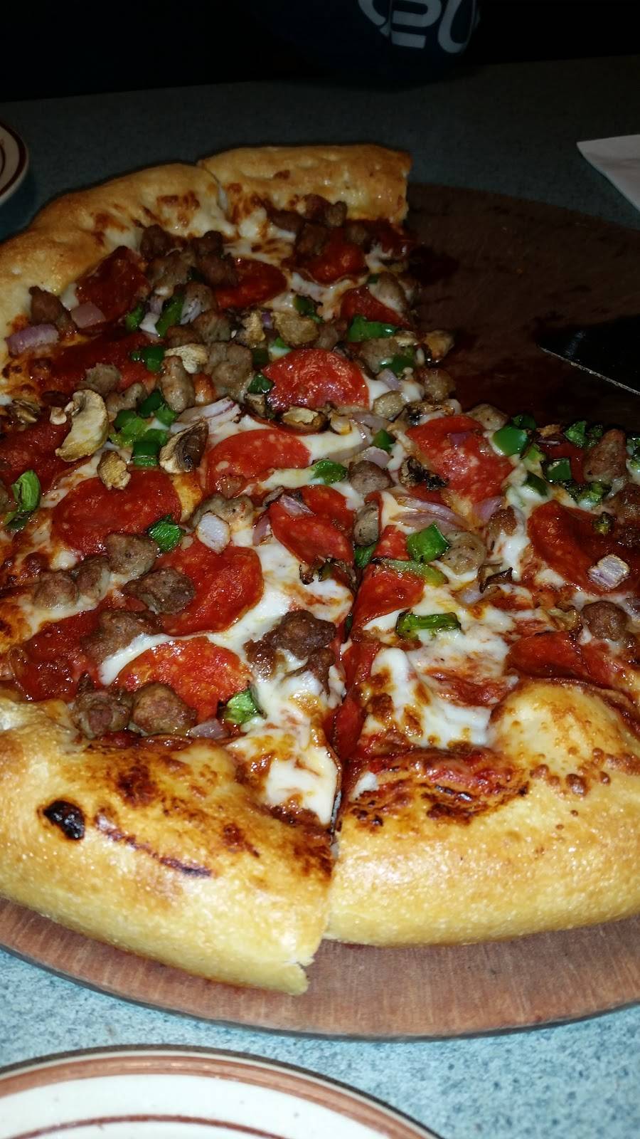 Pizza Hut | restaurant | 101 Frontage Rd, Columbia City, IN 46725, USA | 2602482566 OR +1 260-248-2566