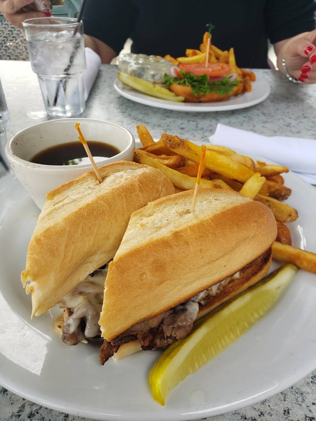 Stellas Trackside | restaurant | 885 Starkweather Rd, Plymouth, MI 48170, USA | 7344590885 OR +1 734-459-0885