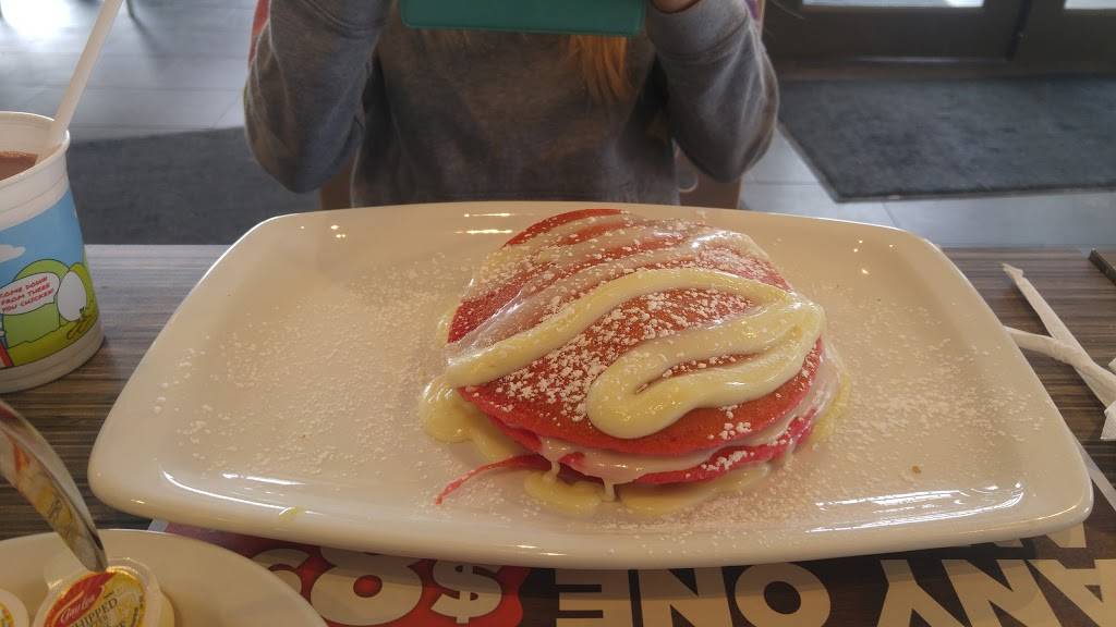 Eggsmart | restaurant | 321 Kent St W, Lindsay, ON K9V 2Z7, Canada | 7053281212 OR +1 705-328-1212