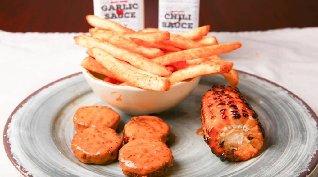 Portos Peri Peri | restaurant | 1419 W Taylor St, Chicago, IL 60607, USA | 3123741912 OR +1 312-374-1912