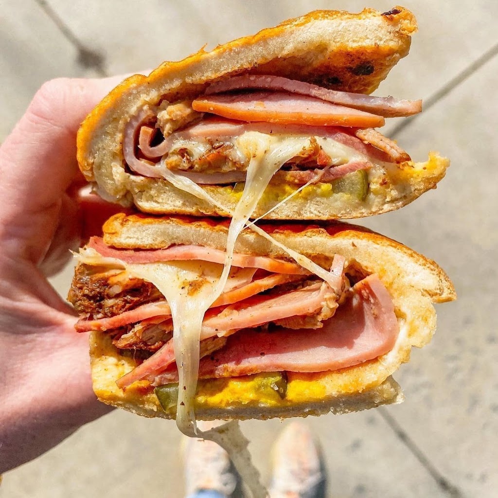 Jon Smith Subs | restaurant | 4765 Hodges Blvd Unit B, Jacksonville, FL 32224, USA | 9042533061 OR +1 904-253-3061