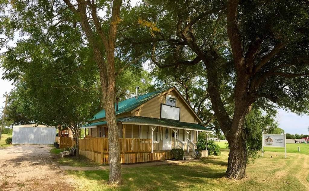 Pennys Beer Garden | restaurant | 1001 Farm to Market 646 Rd N, Dickinson, TX 77539, USA | 8323156263 OR +1 832-315-6263