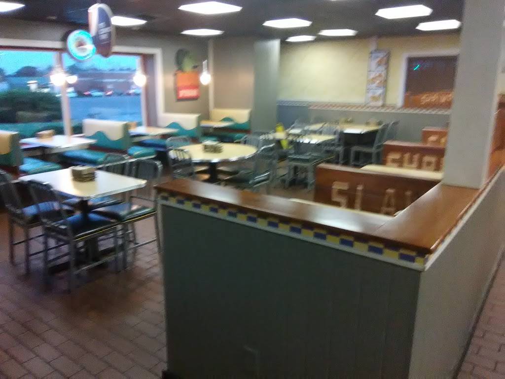 Long John Silvers | restaurant | 3009 Alma Hwy, Van Buren, AR 72956, USA | 4794748589 OR +1 479-474-8589