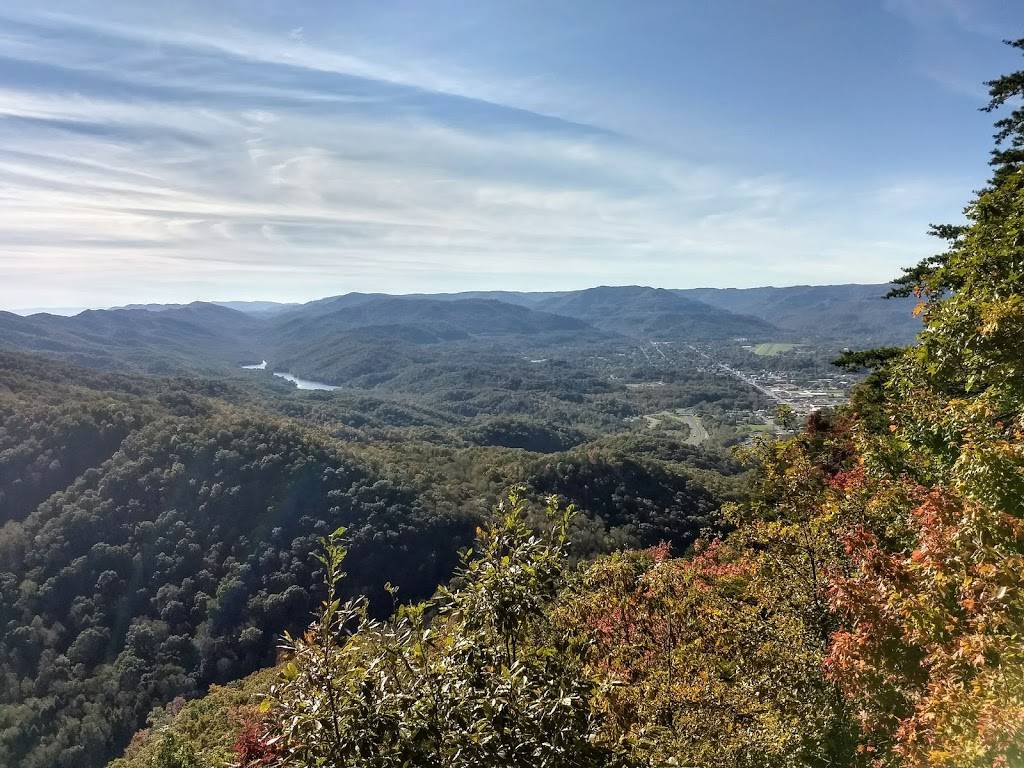 Tim Hortons | restaurant | 161 W Dussel Dr, Maumee, OH 43537, USA | 4193262526 OR +1 419-326-2526