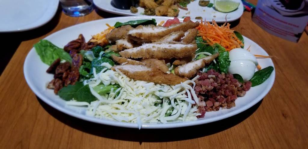 Boston Pizza | restaurant | 6978 Financial Dr, Mississauga, ON L5N 8J4, Canada | 9058199299 OR +1 905-819-9299