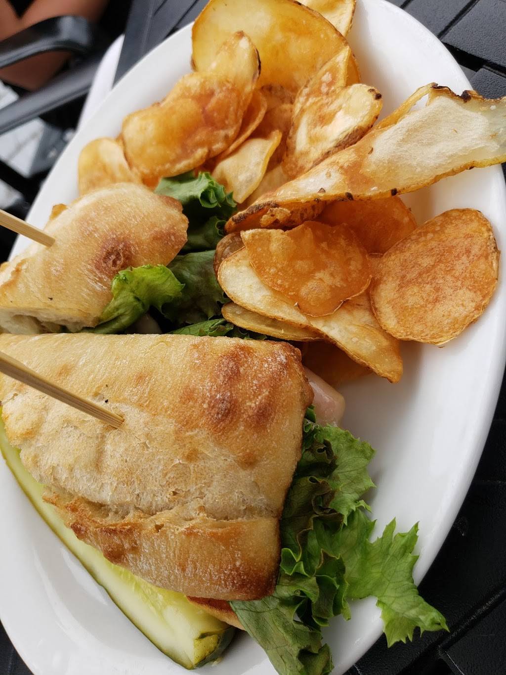 Dox Restaurant & Lounge | restaurant | 2 Princess St, Kingston, ON K7L 1A2, Canada | 6135498400 OR +1 613-549-8400