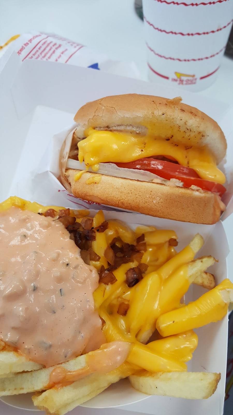 In-N-Out Burger | restaurant | 14321 W Bell Rd, Surprise, AZ 85374, USA | 8007861000 OR +1 800-786-1000