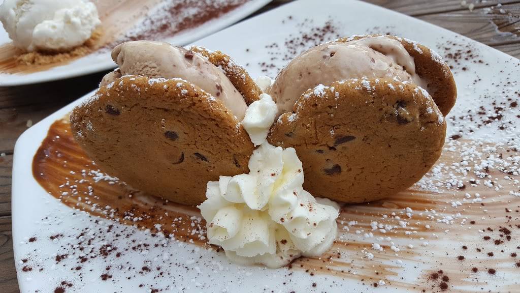 Teak | night club | 64 Monmouth St, Red Bank, NJ 07701, USA | 7327475775 OR +1 732-747-5775