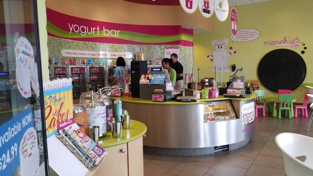Menchies Frozen Yogurt | bakery | 9685 Lake Nona Village Pl, Orlando, FL 32827, USA | 4078564811 OR +1 407-856-4811