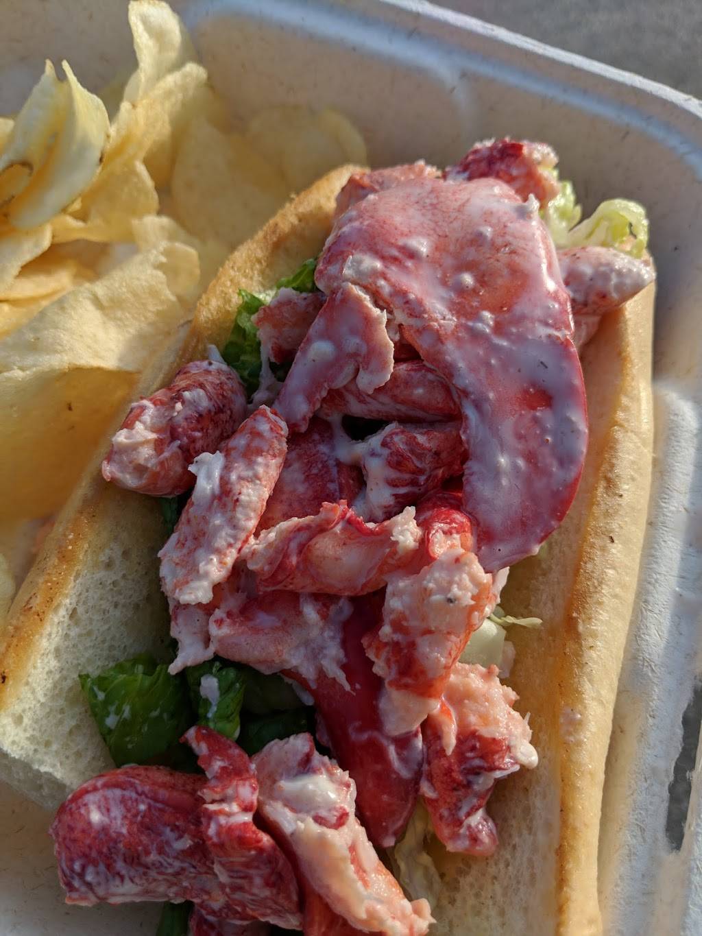 Fryes Store | restaurant | 1642 E Main St, Center Conway, NH 03813, USA | 6034472955 OR +1 603-447-2955