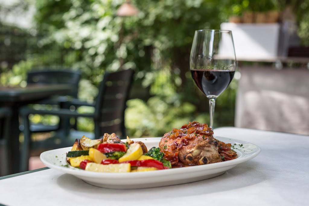 Lucrezia Italian Ristorante | restaurant | 4024, 302 S Main St, Crown Point, IN 46307, USA | 2196615829 OR +1 219-661-5829