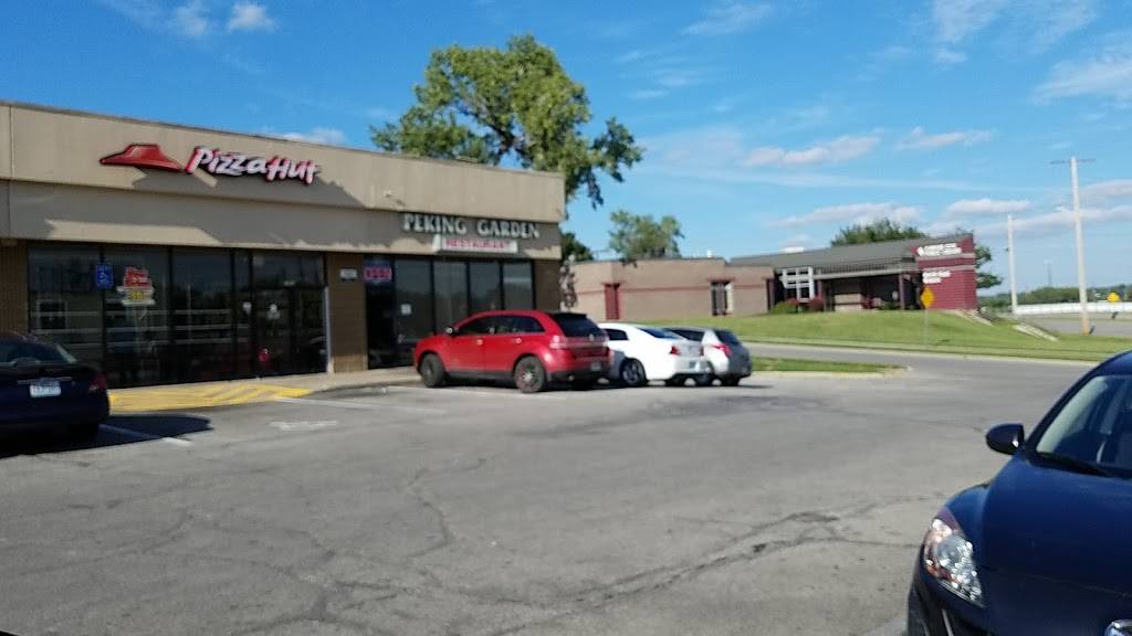 Pizza Hut | meal delivery | 5928 Wilson Ave, Kansas City, MO 64123, USA | 8169205653 OR +1 816-920-5653