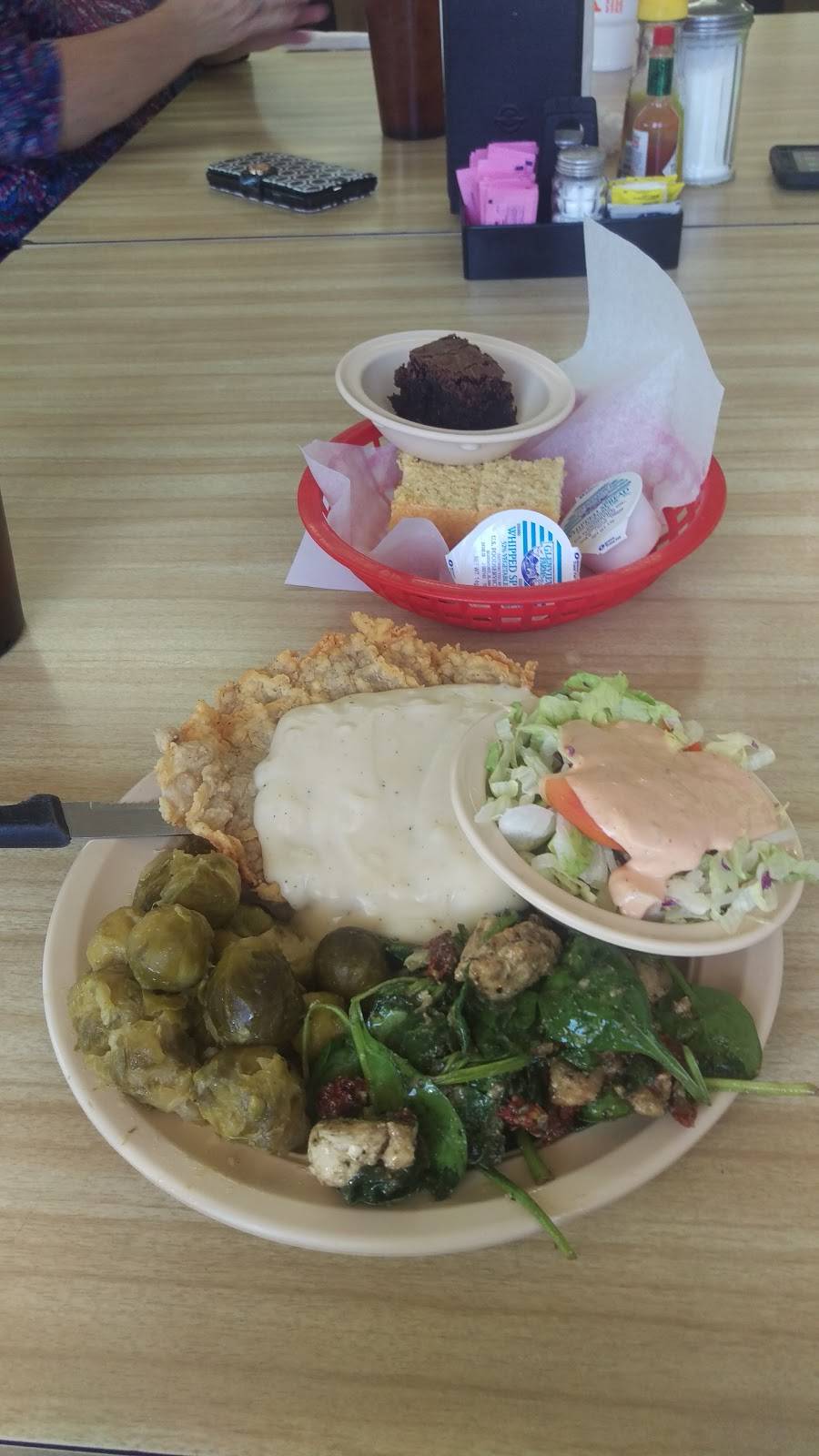 Hubbard City Cafe | restaurant | 602 N Magnolia Ave, Hubbard, TX 76648, USA | 2545762323 OR +1 254-576-2323