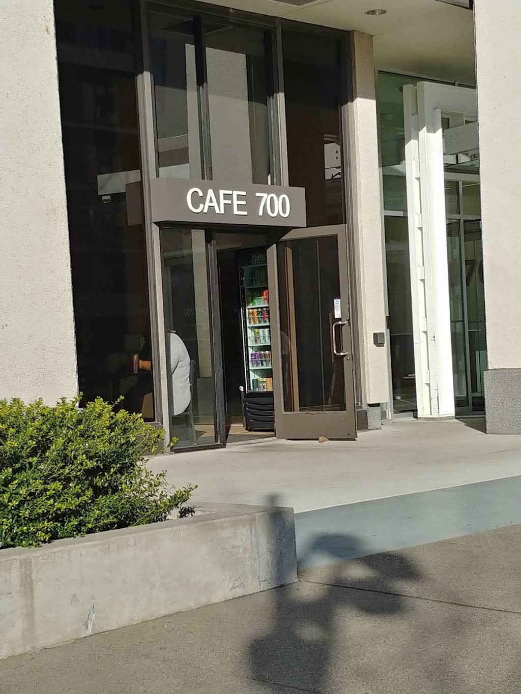 Cafe 700 | cafe | 700, 700 NE Multnomah St #140, Portland, OR 97232, USA | 5032329089 OR +1 503-232-9089