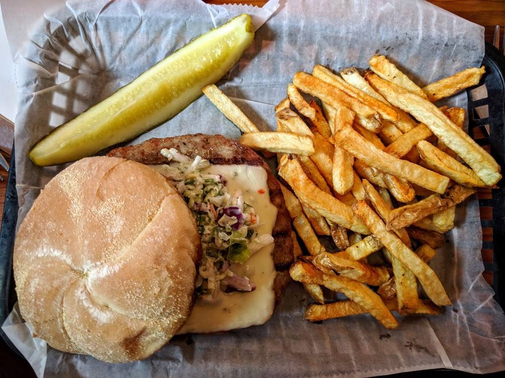 Igors Bistro | restaurant | 3055 38th St, Rock Island, IL 61201, USA | 3092837948 OR +1 309-283-7948