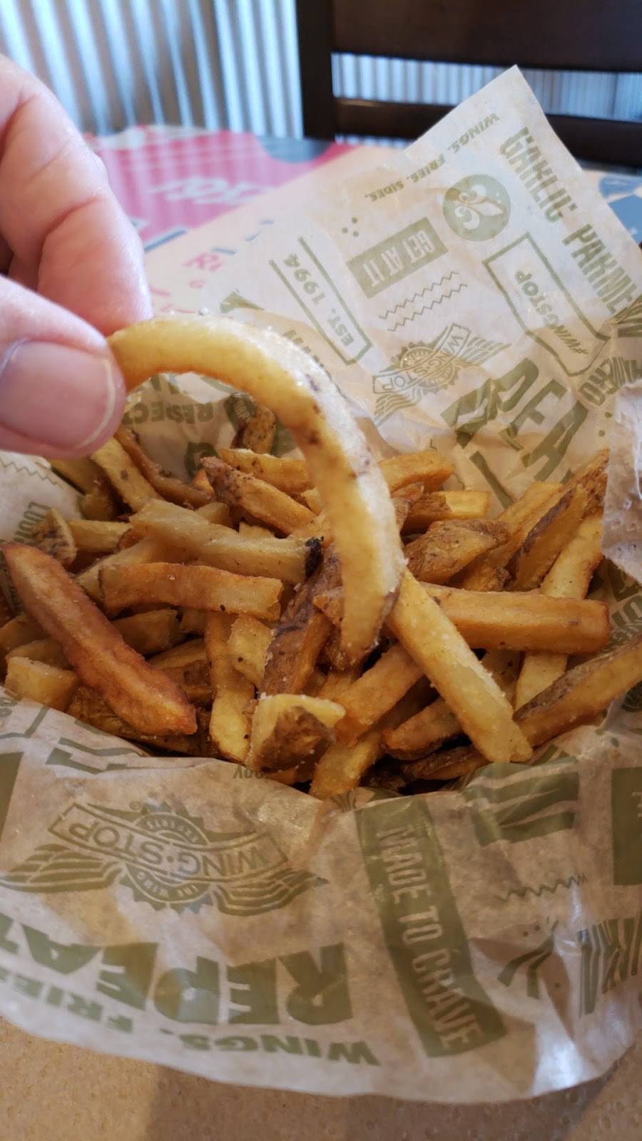 Wingstop | restaurant | 8633 Woodley Ave, North Hills, CA 91343, USA | 8188910999 OR +1 818-891-0999