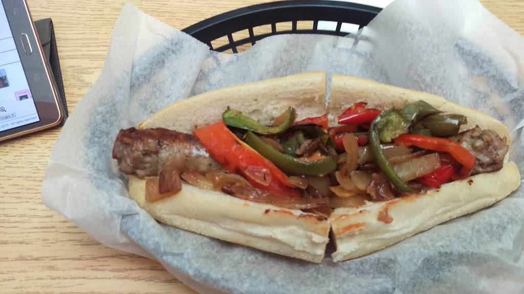 Giacomos Italian Grille | restaurant | 700 Cattell St, Easton, PA 18042, USA | 6104381945 OR +1 610-438-1945