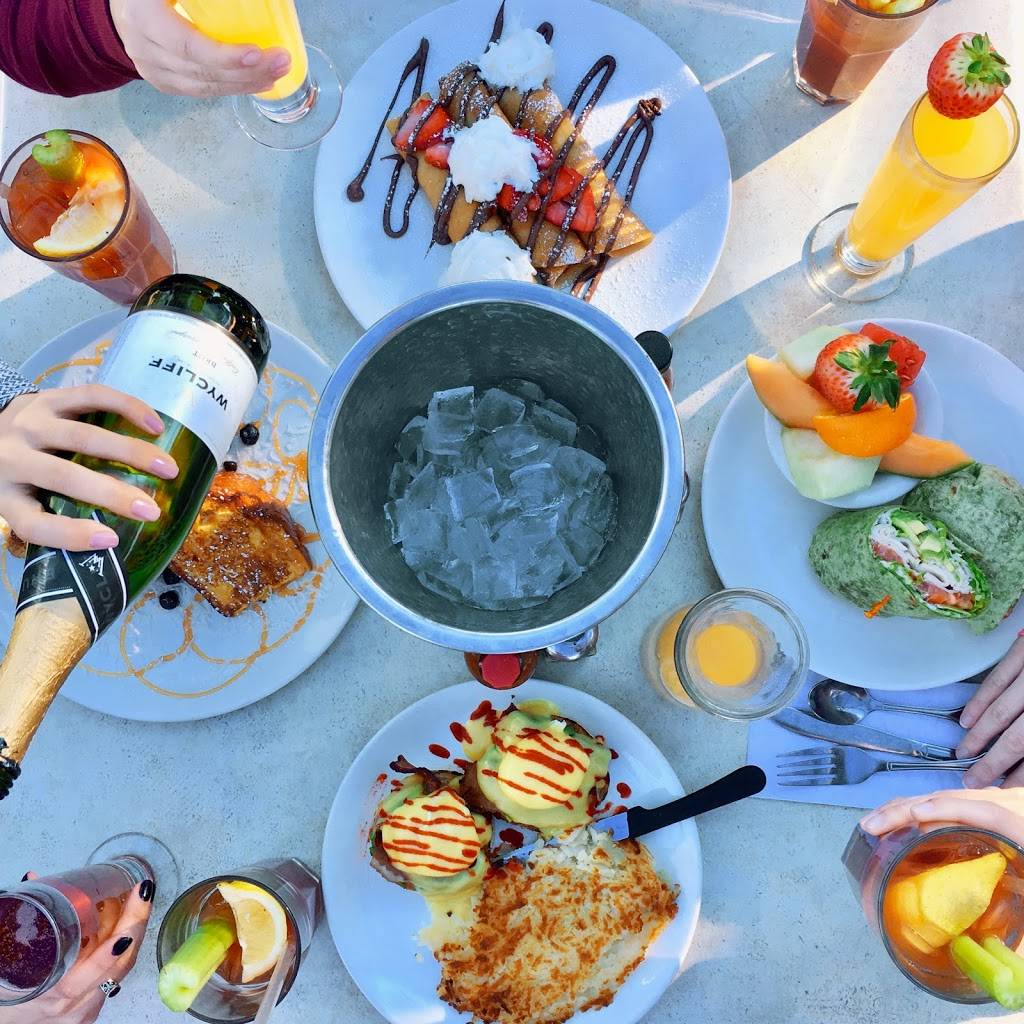 Broken Yolk Cafe | restaurant | 2970 E Germann Rd, Chandler, AZ 85286, USA | 4802071160 OR +1 480-207-1160