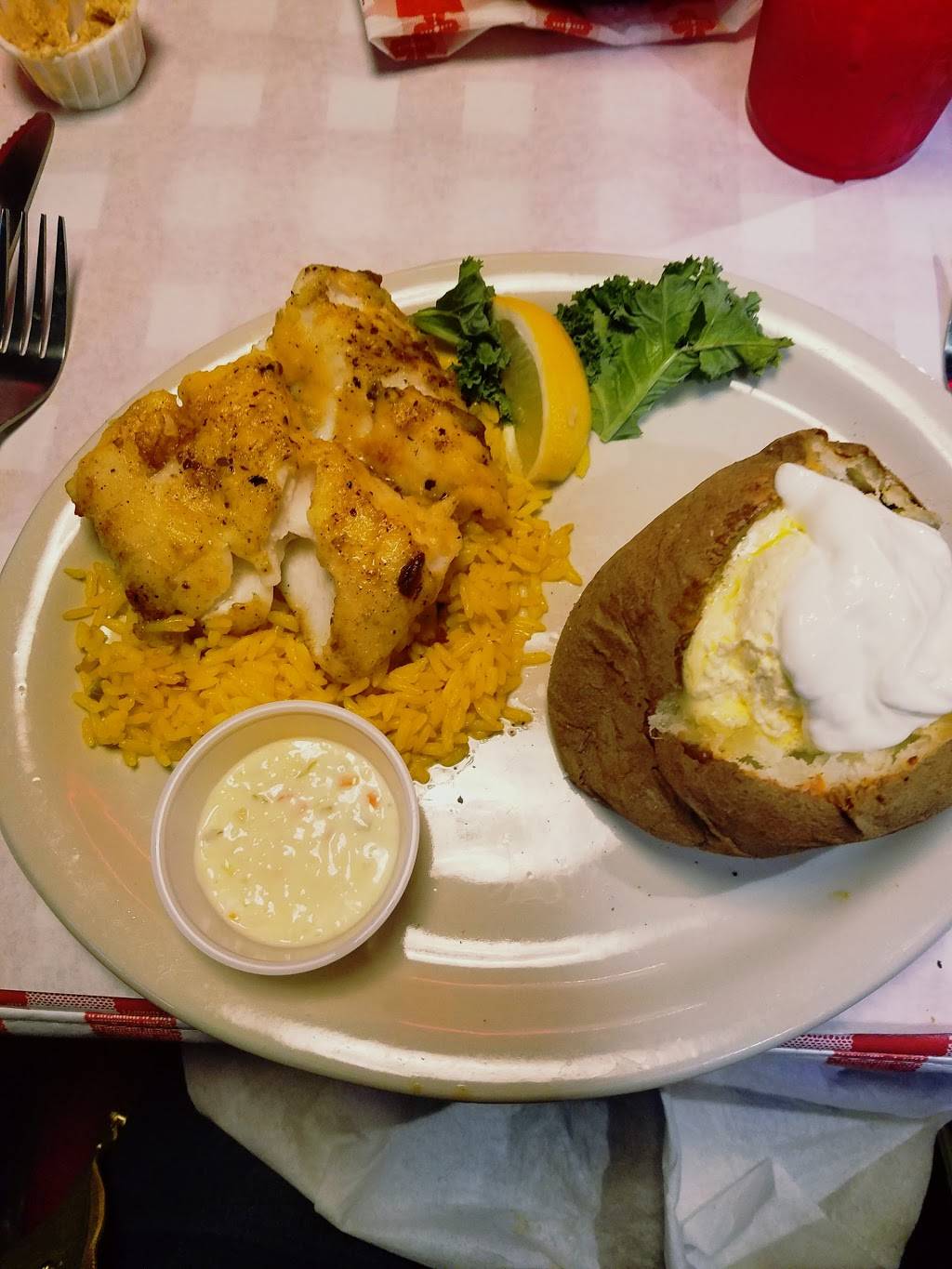 Cody’s Original Roadhouse - Mulberry | restaurant | 8761 SE Hwy 42, The Villages, FL 32162, USA | 3522057797 OR +1 352-205-7797