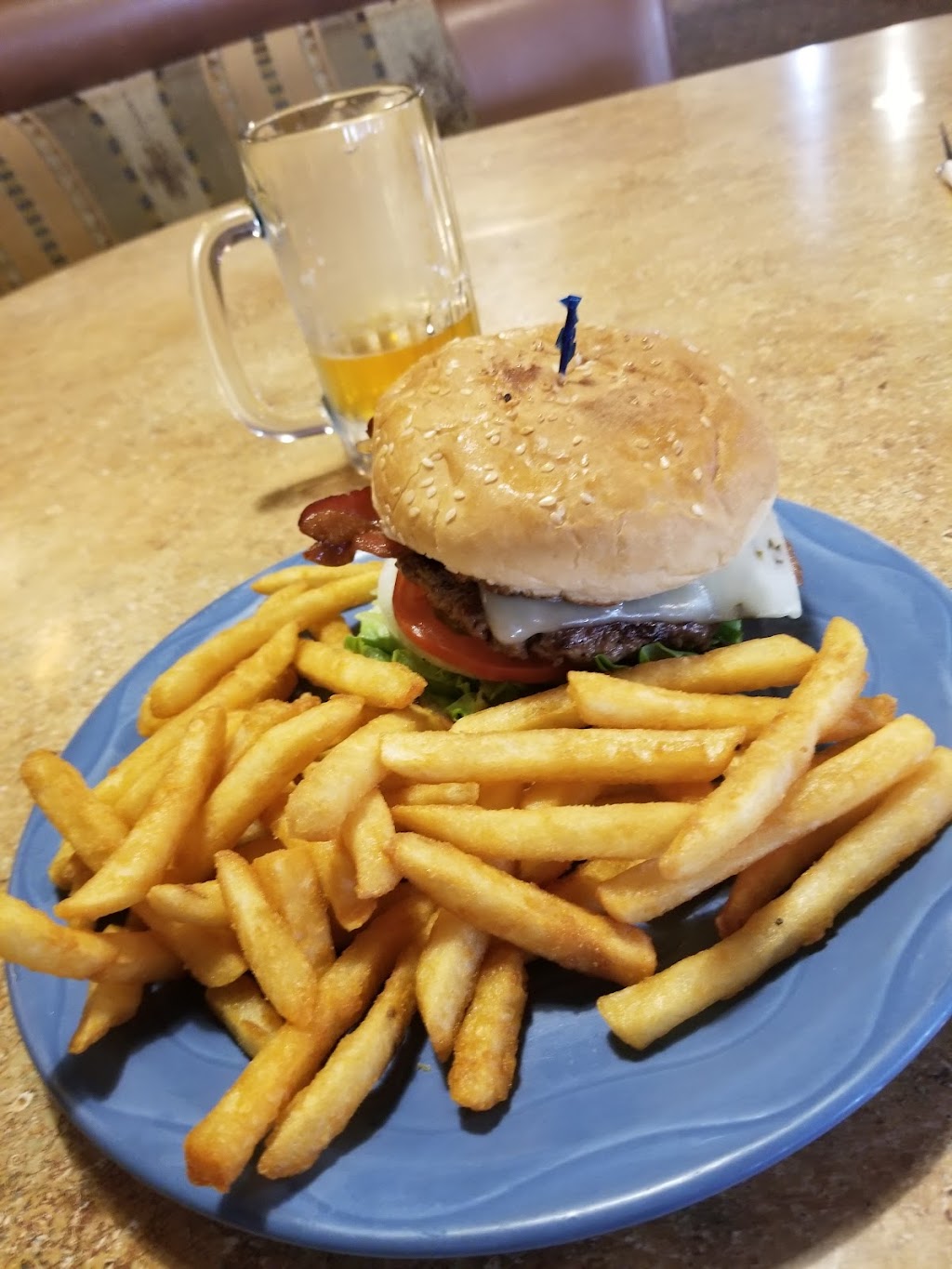 Mary & Moes Wigwam | restaurant | 255 Main St, Fernley, NV 89408, USA | 7755752573 OR +1 775-575-2573