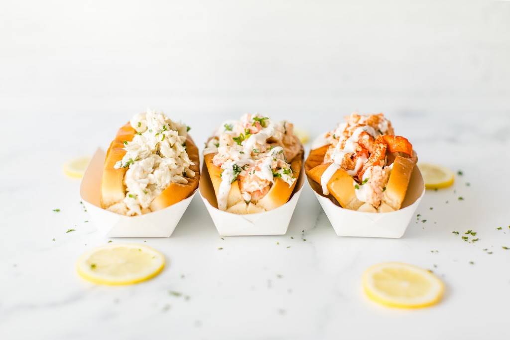 The Dock | restaurant | 3000 Crockett St Suite 110, Fort Worth, TX 76107, USA | 2144932120 OR +1 214-493-2120