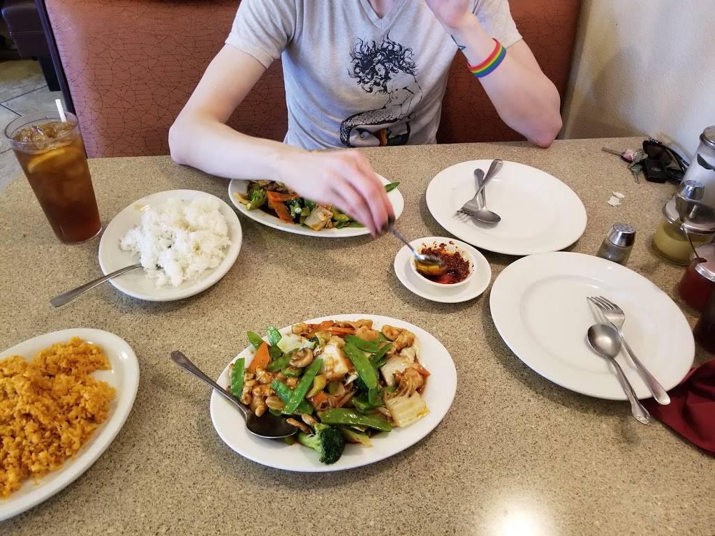 Dragon King Chinese Restaurant | restaurant | 6867 Mesa Ridge Pkwy, Fountain, CO 80817, USA | 7193823023 OR +1 719-382-3023