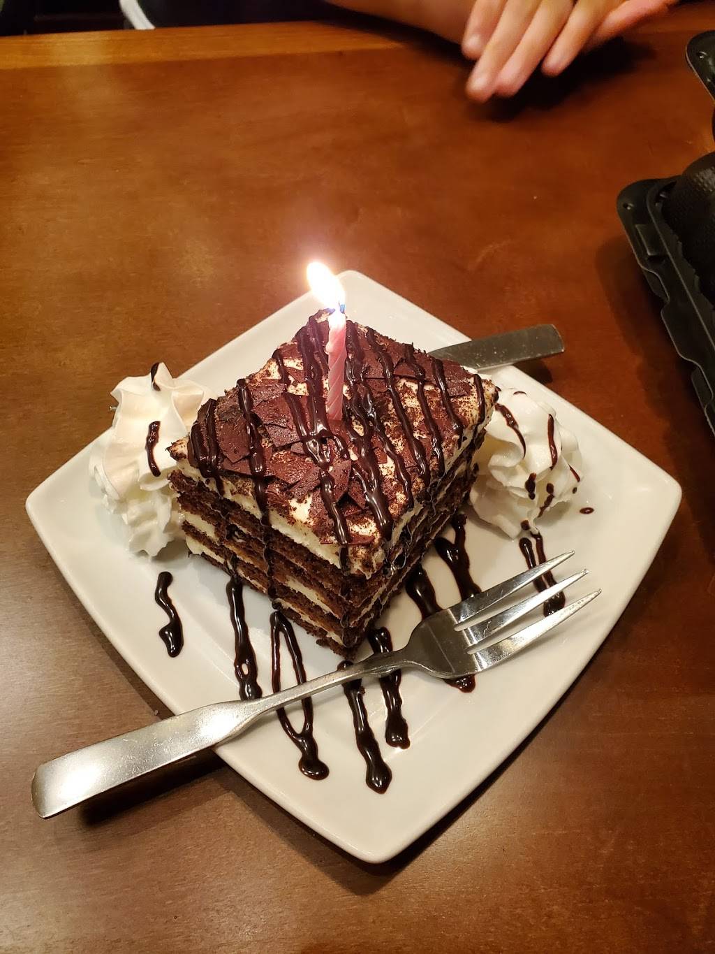 Olive Garden Italian Restaurant | meal takeaway | 1077 Valley River Dr, Eugene, OR 97401, USA | 5413498929 OR +1 541-349-8929