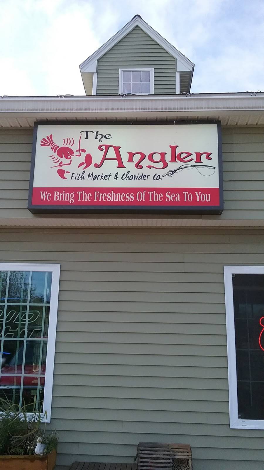 Angler Fish Market & Chowder | restaurant | 1 Village Square, Westminster, MA 01473, USA | 9788742202 OR +1 978-874-2202