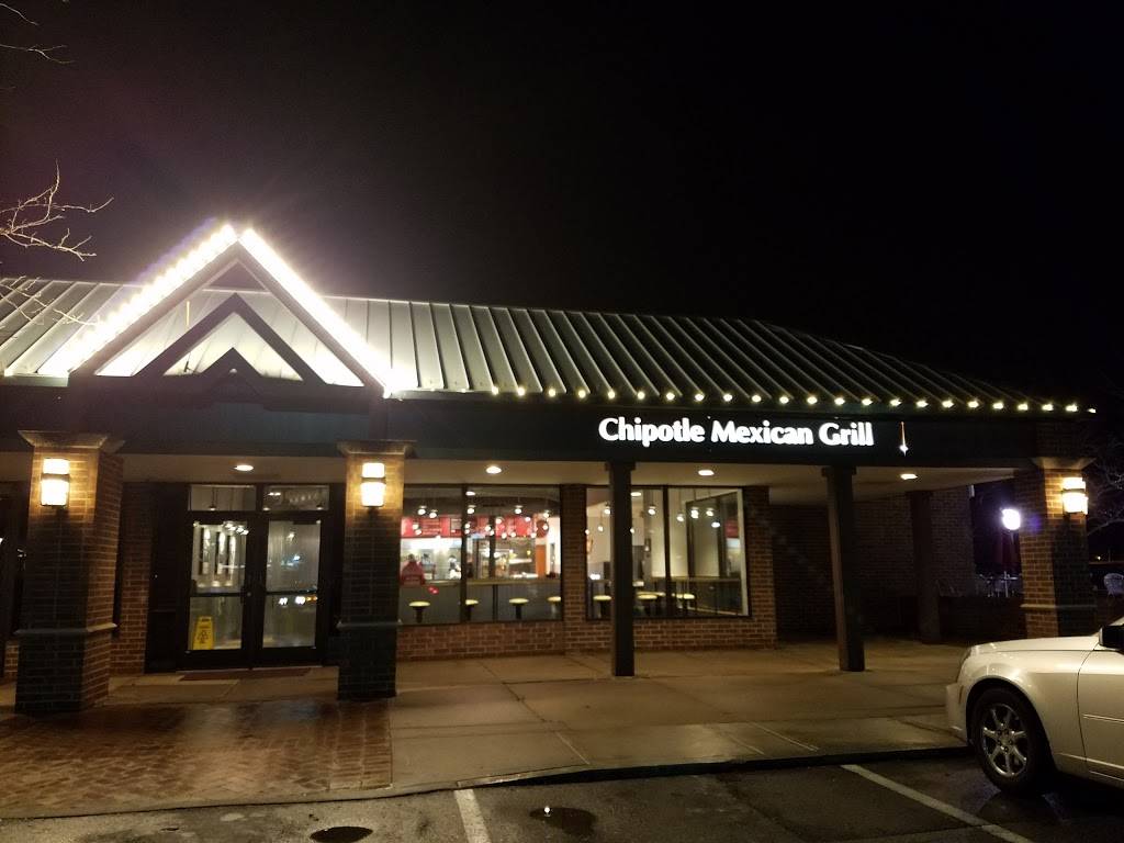 Chipotle Mexican Grill | restaurant | 9900 College Blvd, Overland Park, KS 66210, USA | 9134696620 OR +1 913-469-6620