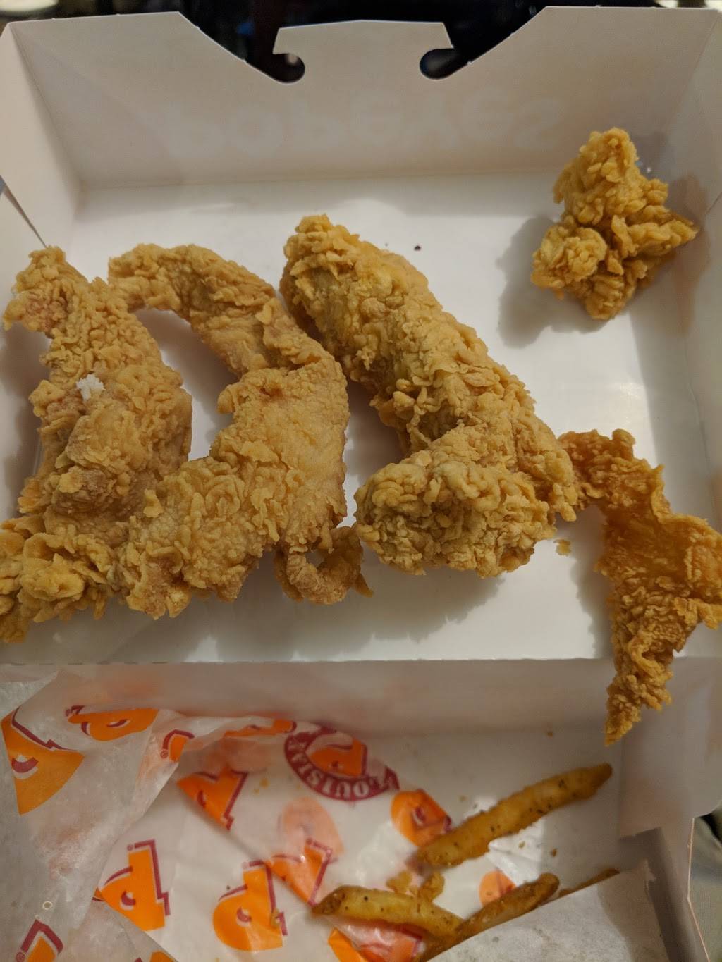 Popeyes Louisiana Kitchen | restaurant | 1296 N Germantown Pkwy, Cordova, TN 38016, USA | 9017586156 OR +1 901-758-6156