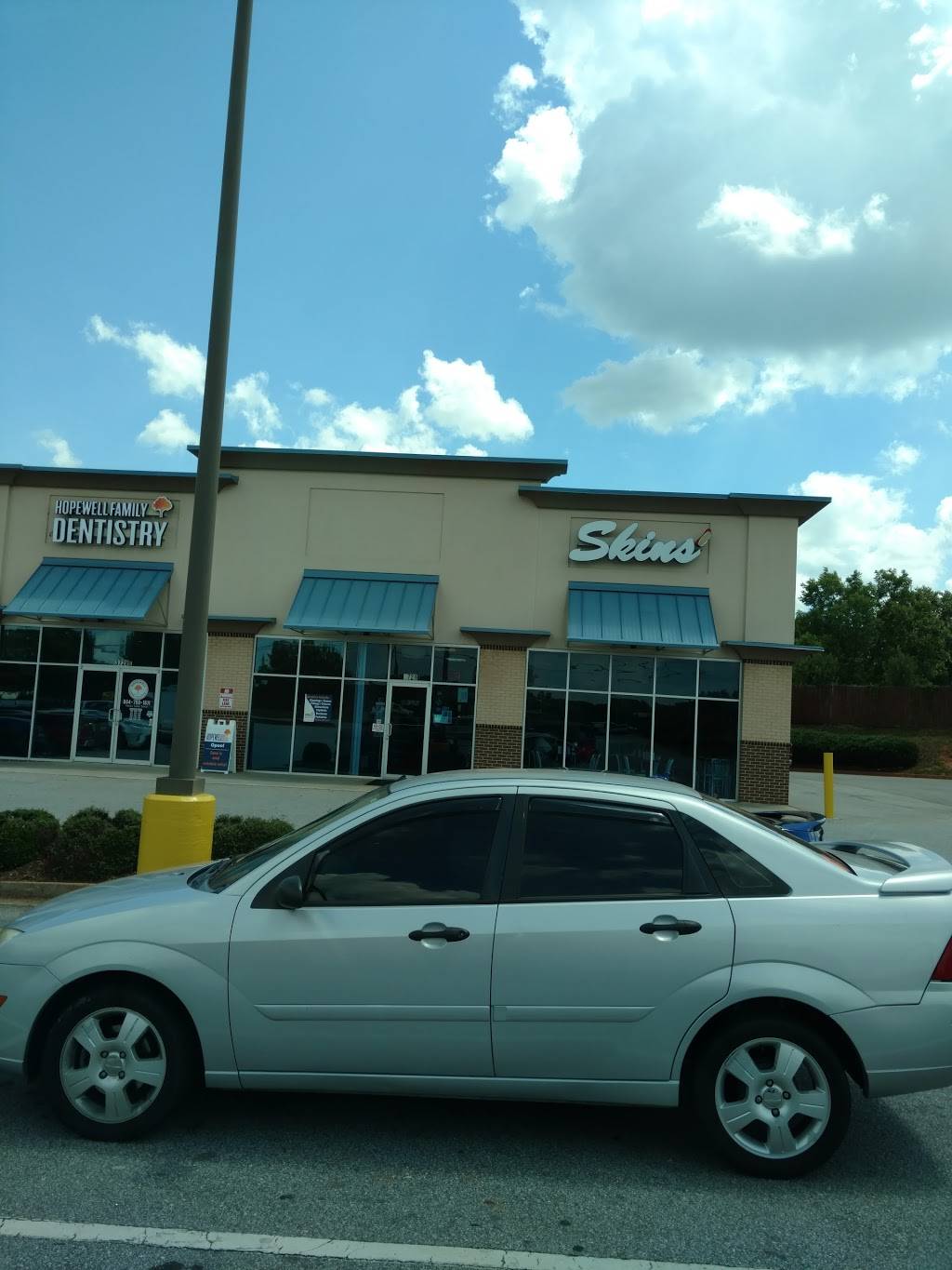 Skins Hotdogs | restaurant | 3720 N Hwy 81, Anderson, SC 29621, USA | 8647160344 OR +1 864-716-0344