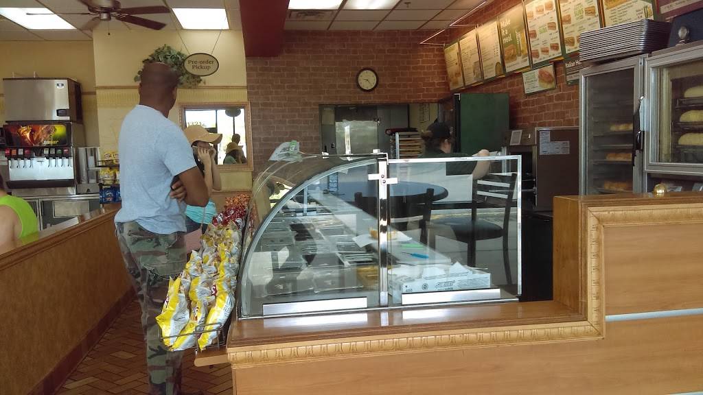 Subway | meal takeaway | 13212 E Colonial Dr, Orlando, FL 32826, USA | 4072737394 OR +1 407-273-7394