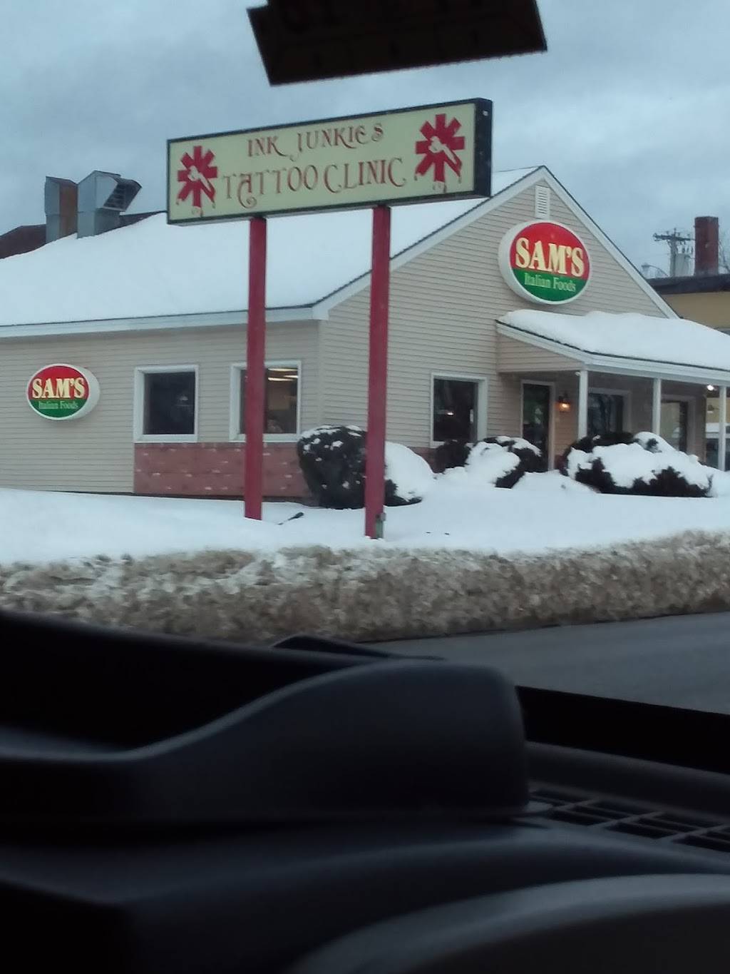 Sams Italian Foods | meal takeaway | 583 Lisbon St # 3 # 3, Lisbon Falls, ME 04252, USA | 2073538585 OR +1 207-353-8585