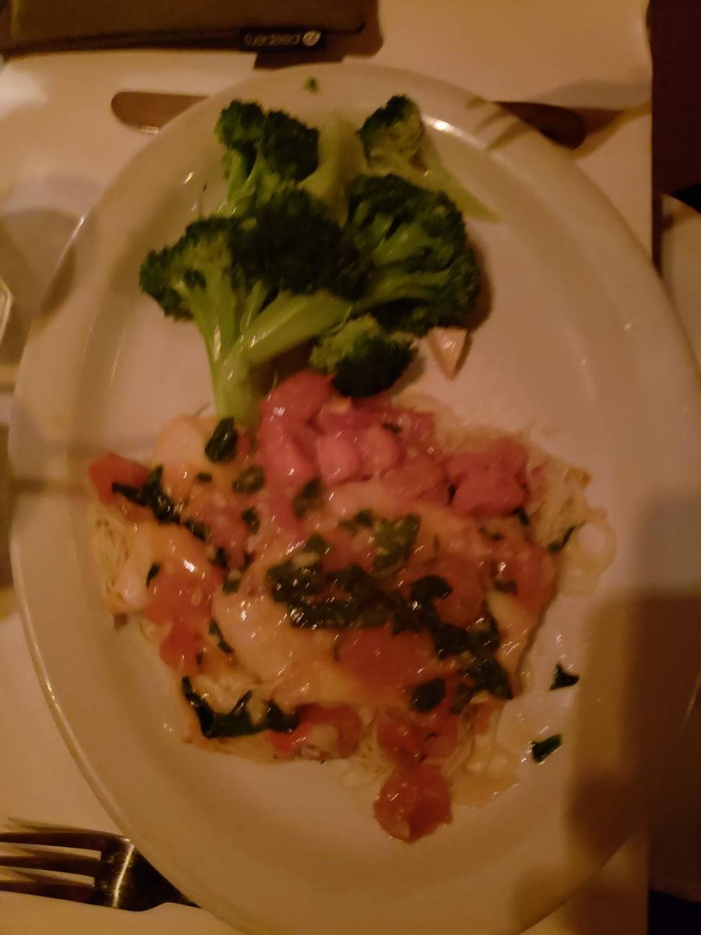 Carmines Restaurant & Bar | restaurant | 10463 Santa Monica Blvd, Los Angeles, CA 90025, USA | 3104414706 OR +1 310-441-4706