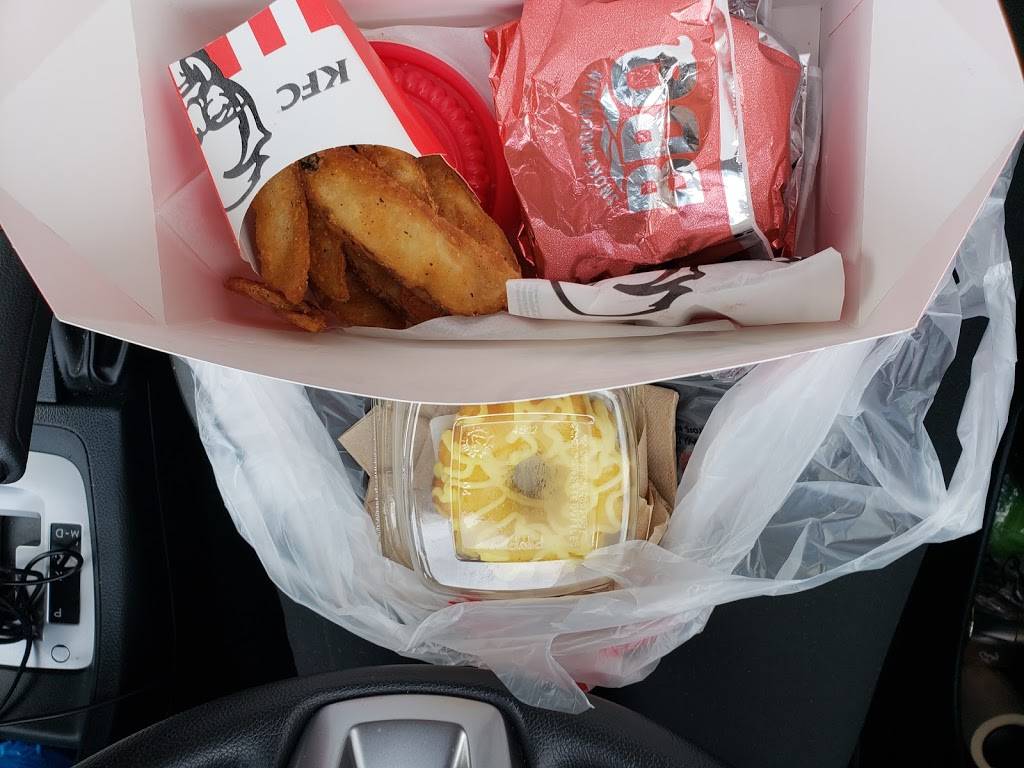 KFC | restaurant | 2006 6th Ave, Tacoma, WA 98403, USA | 2532722812 OR +1 253-272-2812