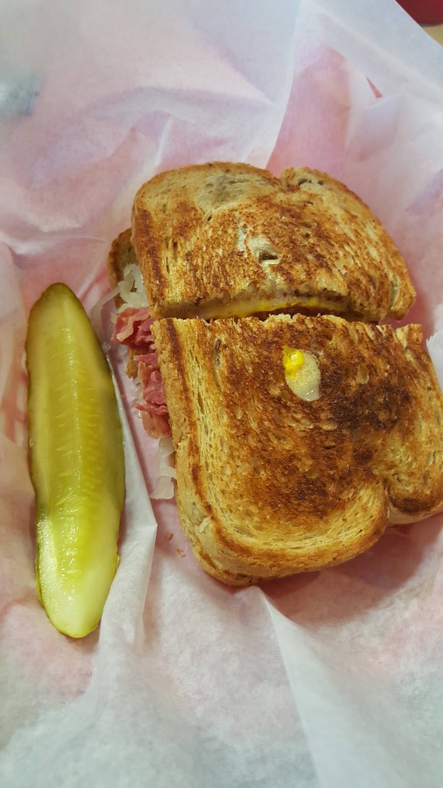 Grecian Corner | restaurant | 101 Eden Terrace St, Winston-Salem, NC 27103, USA | 3367226937 OR +1 336-722-6937