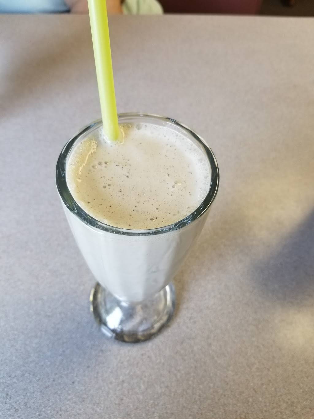 Clear Spring Country Diner | restaurant | 11855 National Pike, Clear Spring, MD 21722, USA | 3018420214 OR +1 301-842-0214