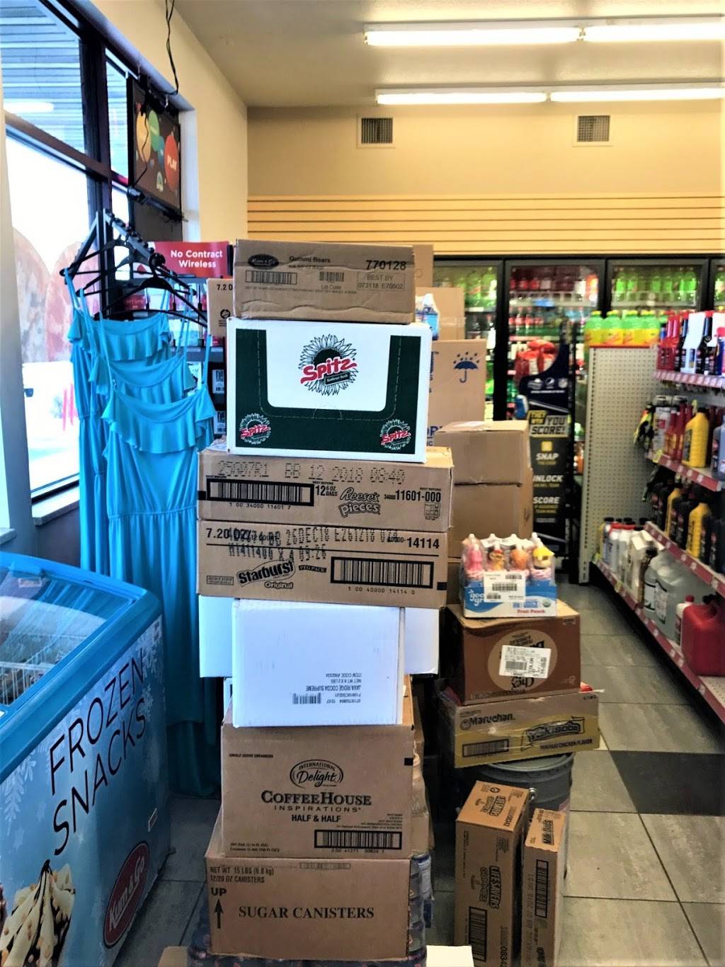 Kum & Go | meal takeaway | 70 W Bridge St, Brighton, CO 80601, USA | 3036599546 OR +1 303-659-9546