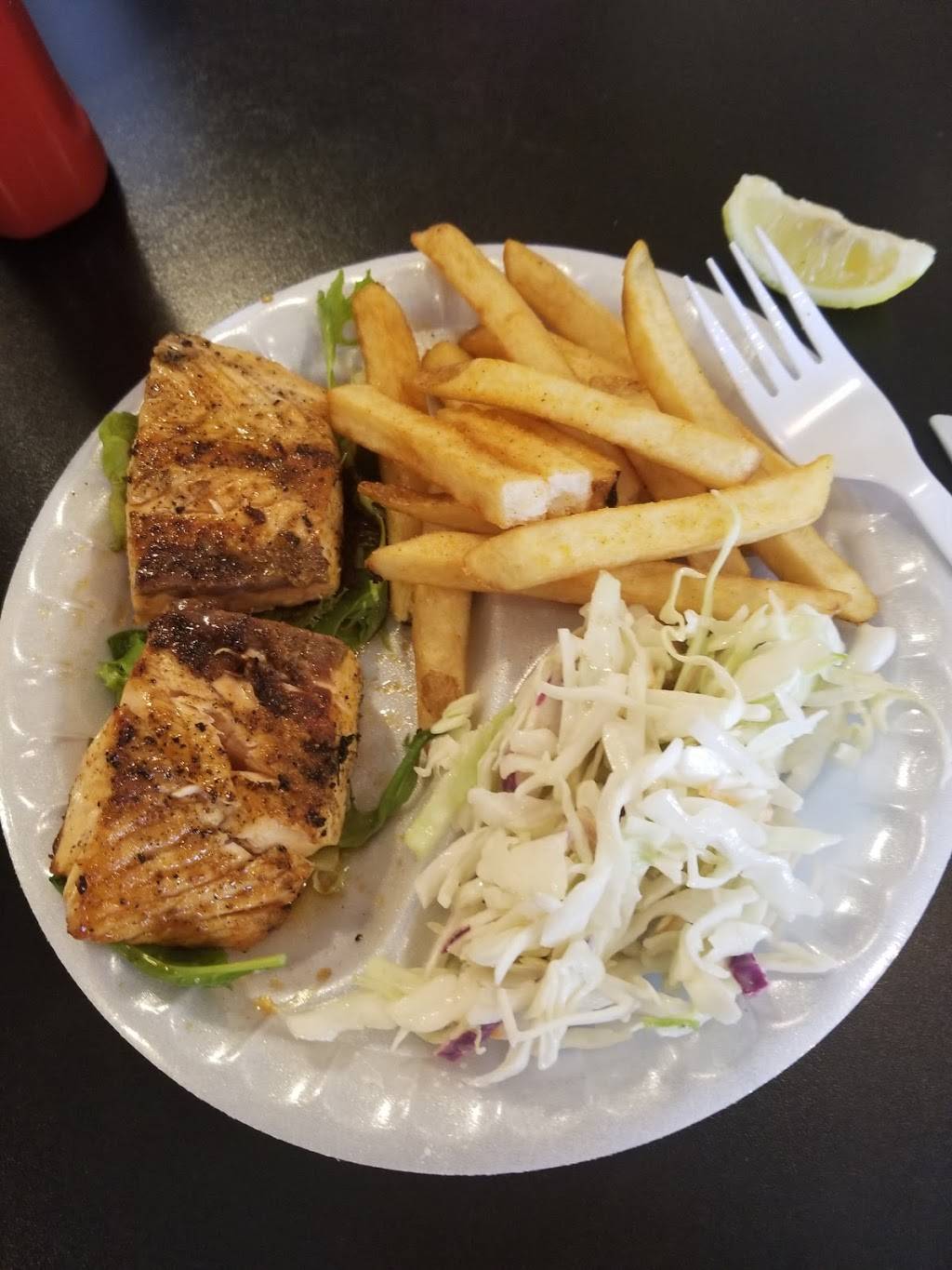 Mrs Fish Seafood Grill | restaurant | 919 Broadway St, Myrtle Beach, SC 29577, USA | 8439466869 OR +1 843-946-6869